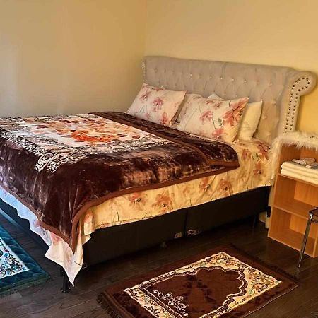 Divine Villa And Resorts 67 Sherman 5Mins To Ewr Airport And 4Mins To Penn Station Newark, 20Mins To New York Екстер'єр фото